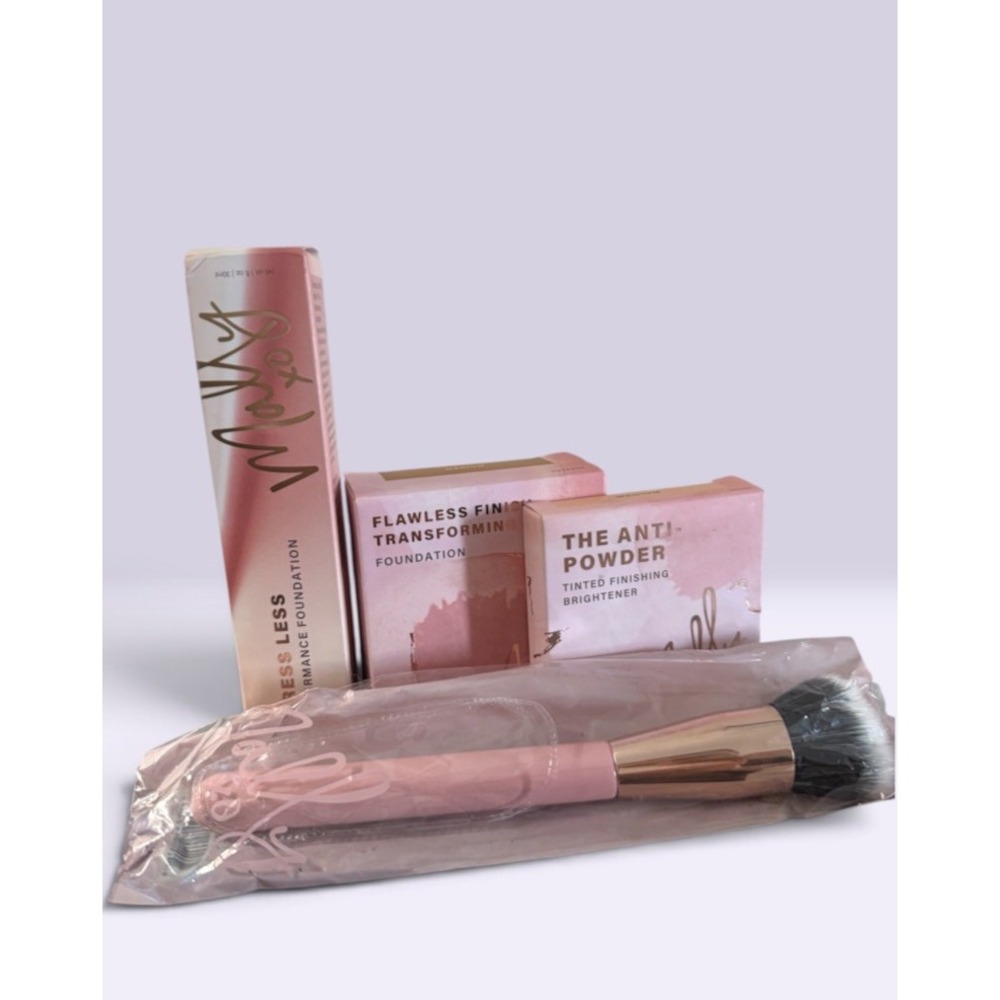 Mally Xo MED 4 Piece Face Kit - Brightener Stress Less Flawless Foundation Brush